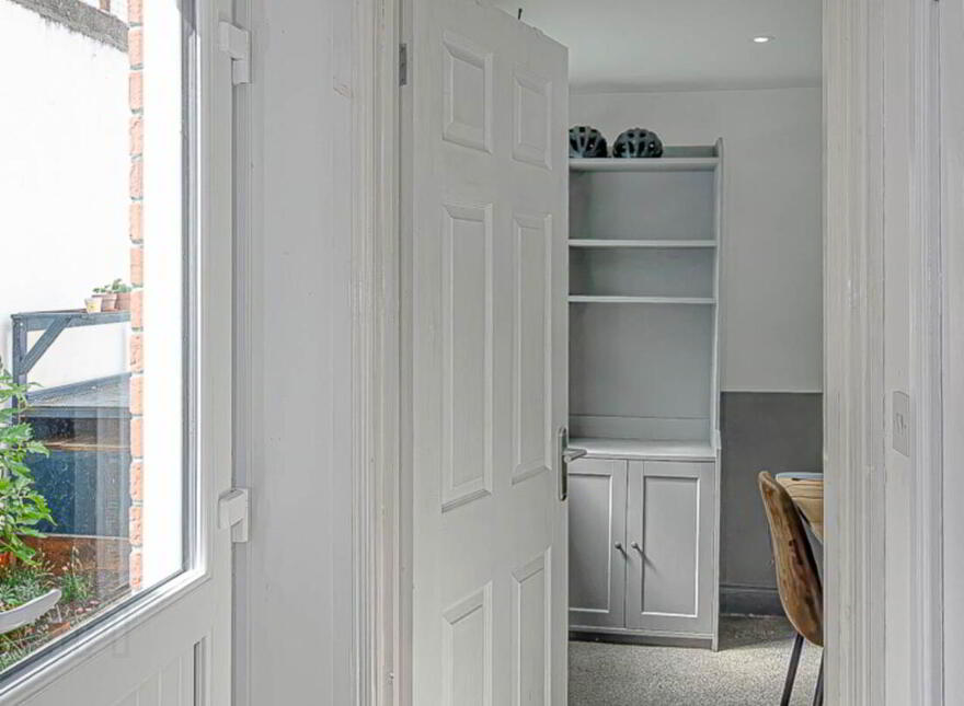 35 Upper Frank Street, Belfast, BT5 4NR