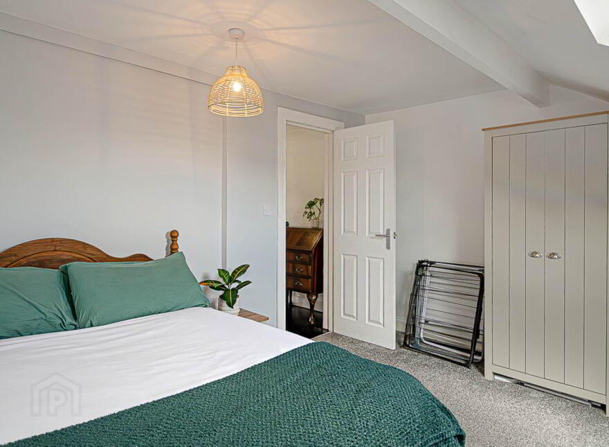 35 Upper Frank Street, Belfast, BT5 4NR