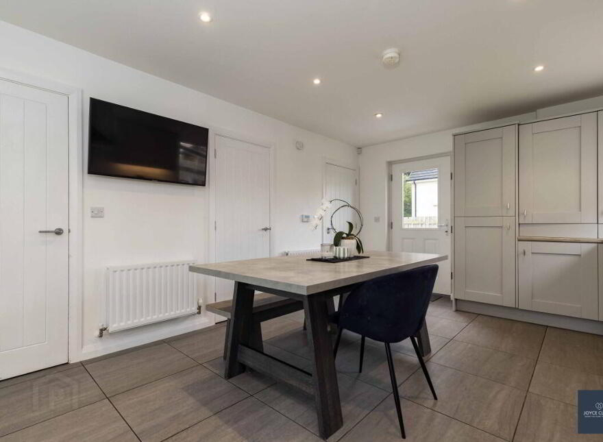 8 Ayrshire Mews, Lisburn, BT28 2GH
