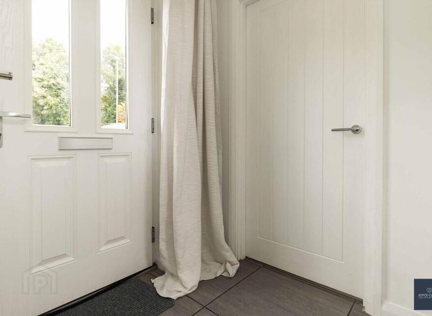 8 Ayrshire Mews, Lisburn, BT28 2GH
