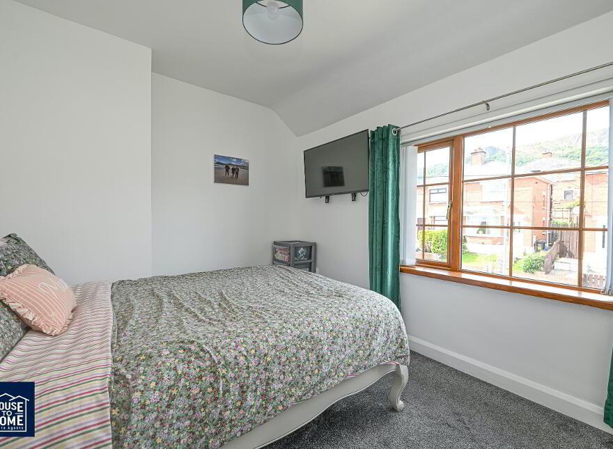 40 Voltaire Gardens, Belfast, Newtownabbey, BT36 7EY