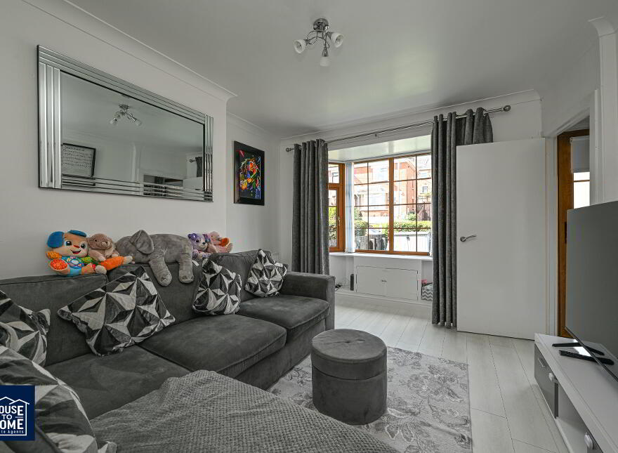 40 Voltaire Gardens, Belfast, Newtownabbey, BT36 7EY