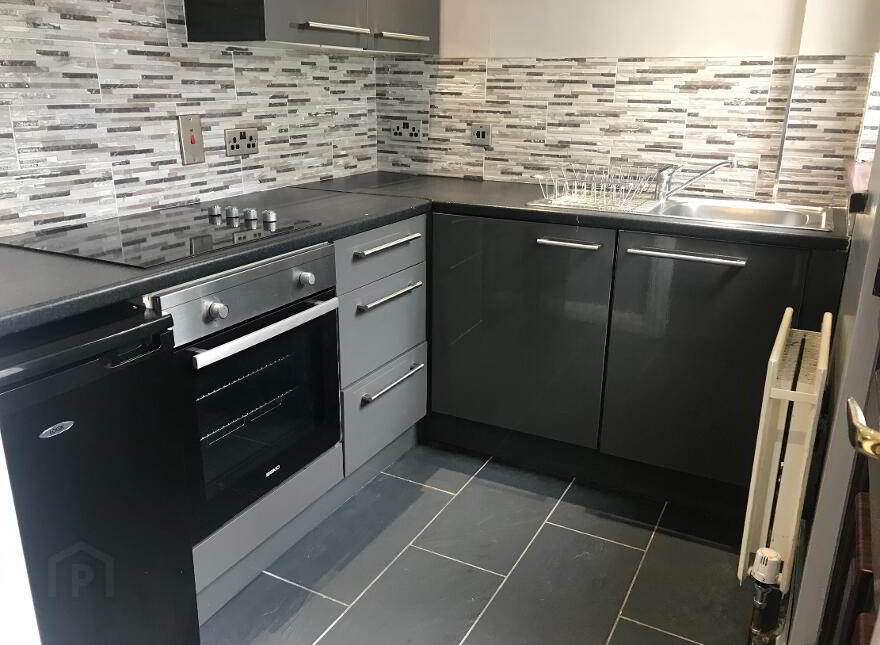 10 Glencairn Street, Belfast, BT13 3LU