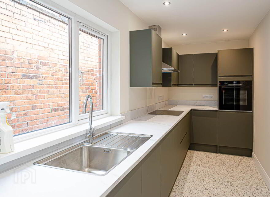 7 Sunwich Street, Ravenhill, Belfast, BT6 8JT