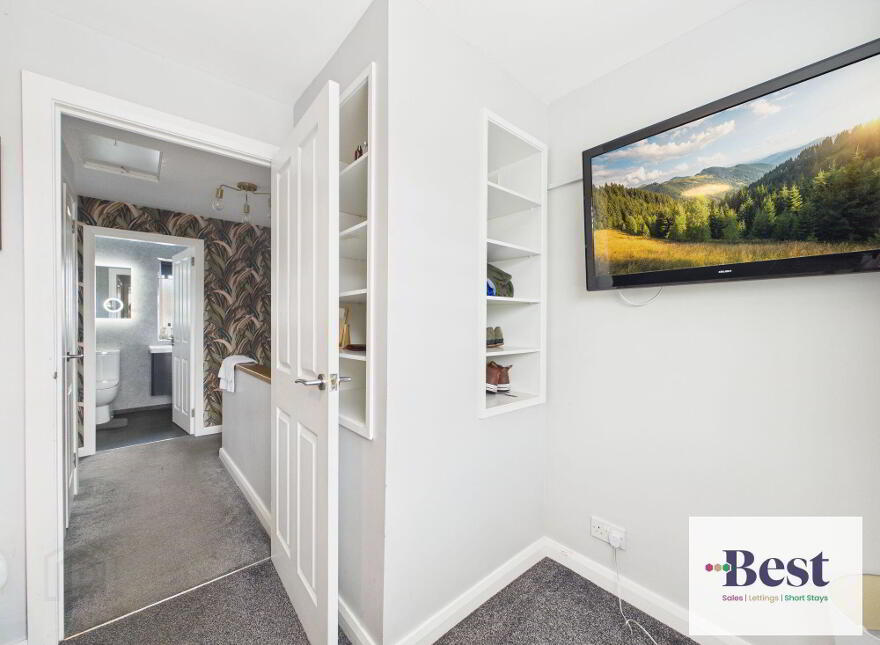 6 Hillmount Gardens, Larne, BT40 1TF