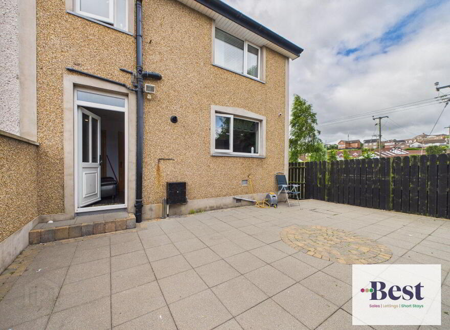 6 Hillmount Gardens, Larne, BT40 1TF