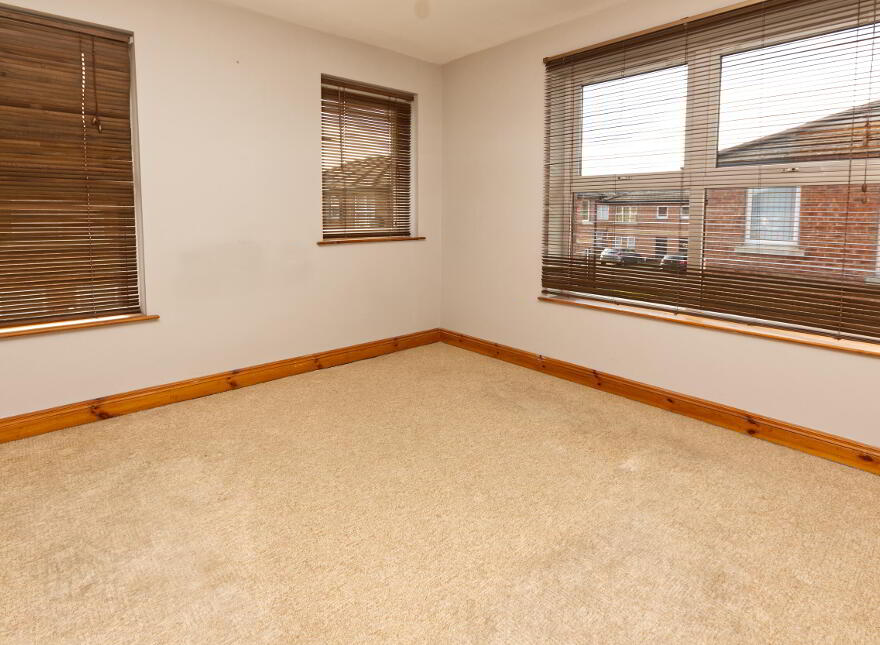 71 Balmoral Square, Bangor, BT19 7XL
