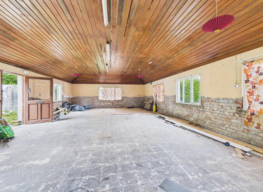 682 Antrim Road, Belfast, BT15 5GP