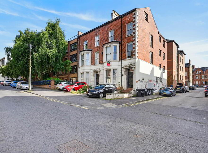 Apt 5, 18 Claremont Street, Belfast, BT9 6AP