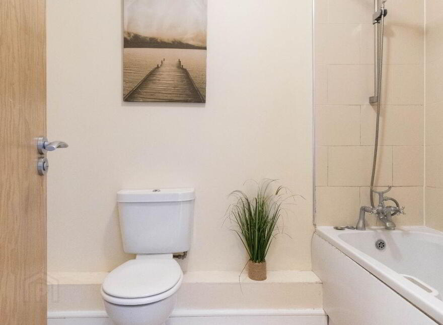 Apartment 86 South Gate Apartments, The Coombe, The Coombe, D08V6V6