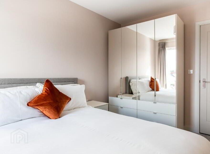 Apt 10 The Residence, 334 Ormeau Road, Belfast, BT7 2GE