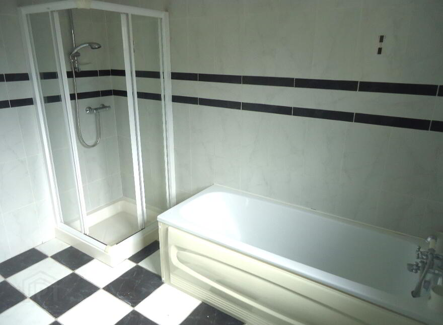7 An Bonnan Bui Way, Tuam, Blacklion, F91D4C9