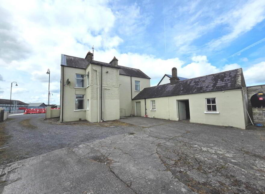 Old Church Road, Williamstown, F45VH70