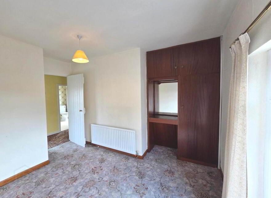 Old Church Road, Williamstown, F45VH70