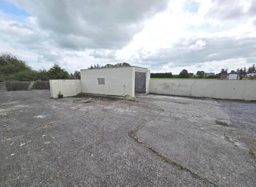 Old Church Road, Williamstown, F45VH70