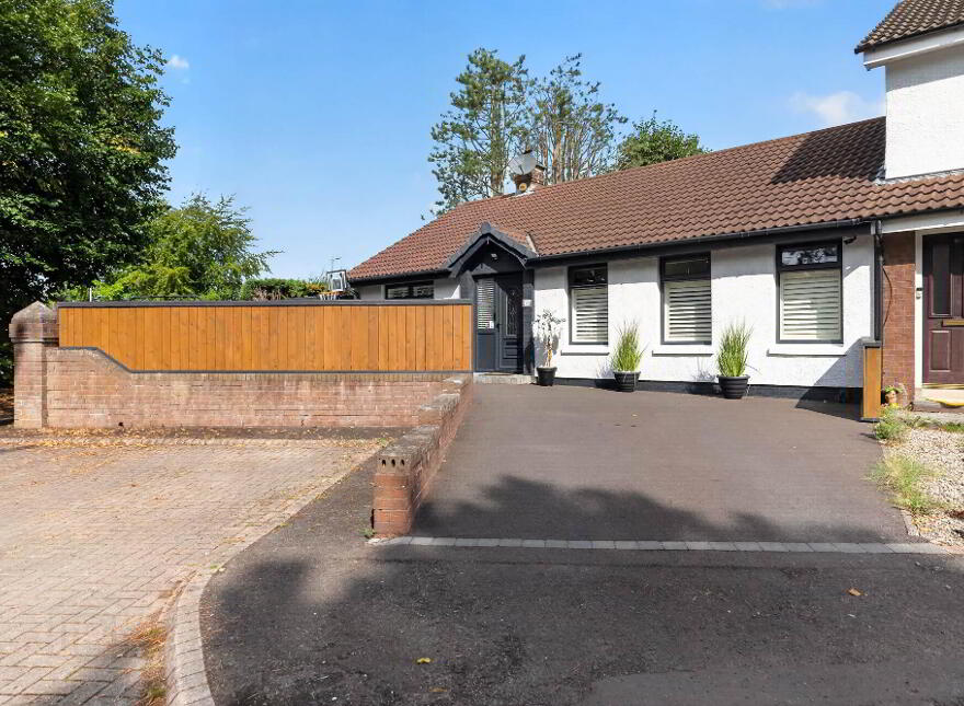 21 Carson Court, Lisburn, BT28 2PY