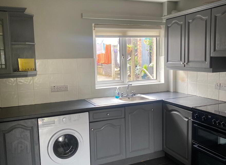 1a Kilwarlin Walk, Belvoir, Belfast, BT8 7EQ