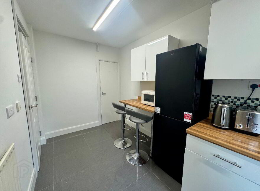 234 Lisburn Road, Belfast, BT9 6GF