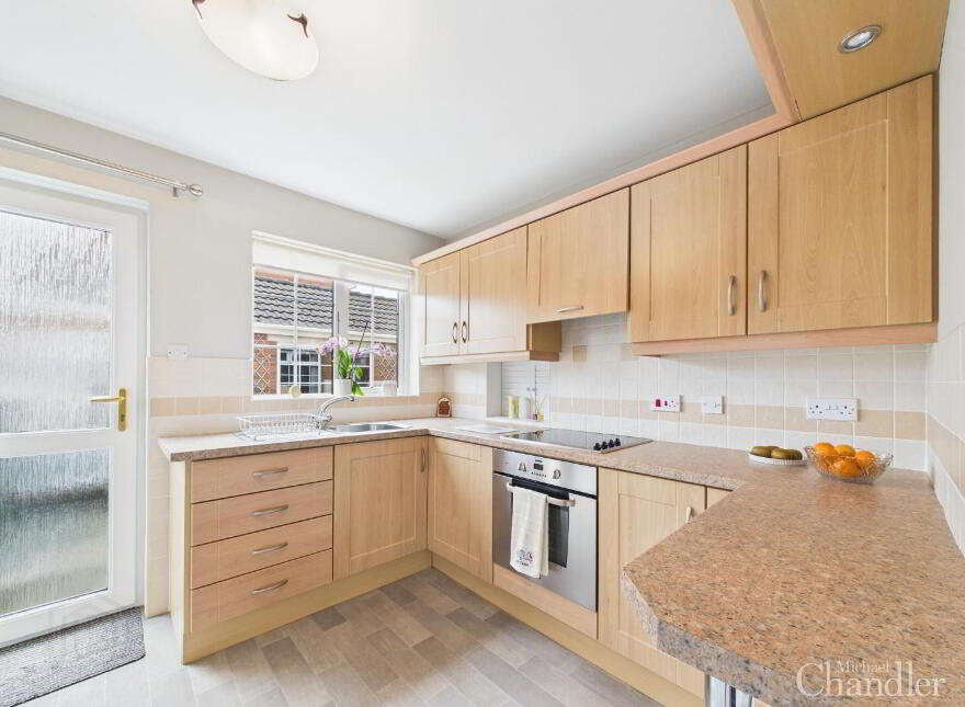 13 Winchester Park, Carryduff, Belfast, BT8 8QG