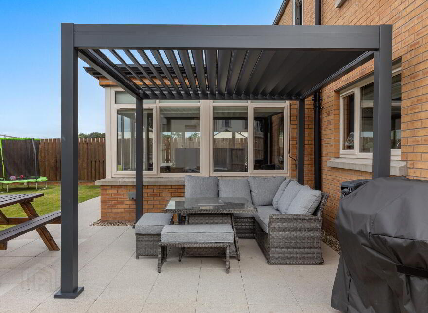 33 Ashgrove Walk, Comber, Newtownards, BT23 5PJ