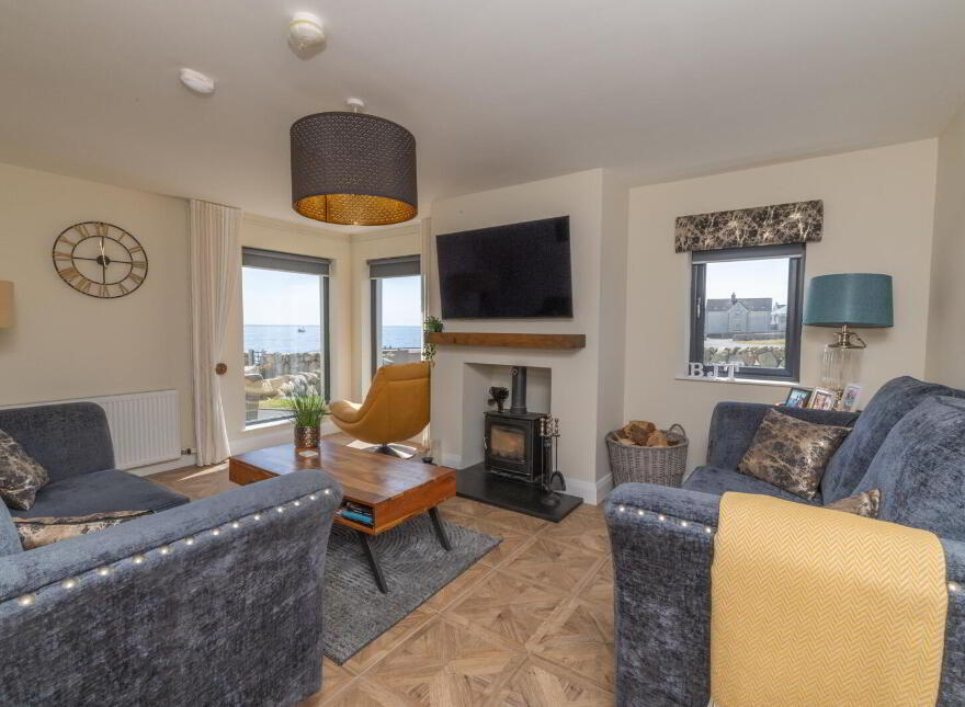 71A Glassdrumman Road, Annalong, Newry, BT34 4QJ
