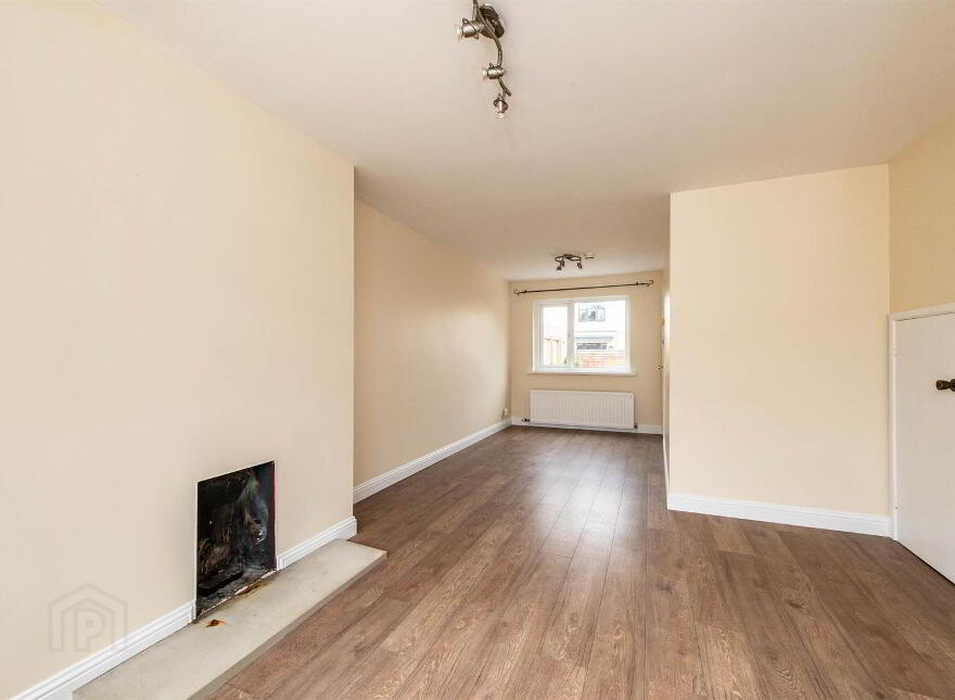 24 Meadowvale Gardens, Carryduff, Belfast, BT8 8PZ