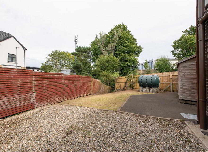 24 Meadowvale Gardens, Carryduff, Belfast, BT8 8PZ