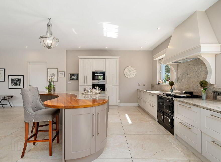Stone Hill Stud Farm, Ballinvarosig, Carrigaline, P43CP63