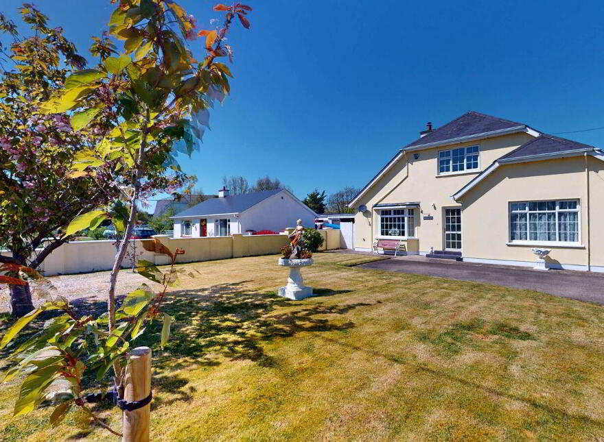 Mooncoin House, Ballygillane Big, Rosslare Strand, Y35F9X4