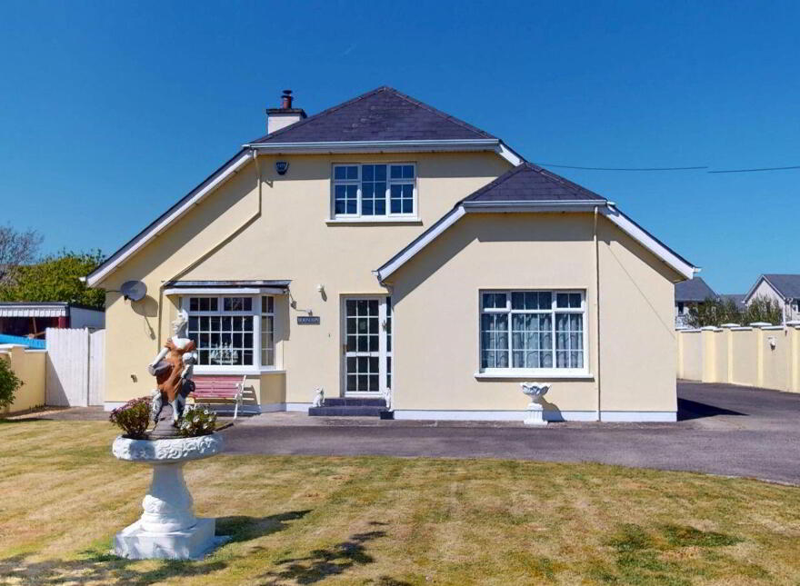 Mooncoin House, Ballygillane Big, Rosslare Strand, Y35F9X4