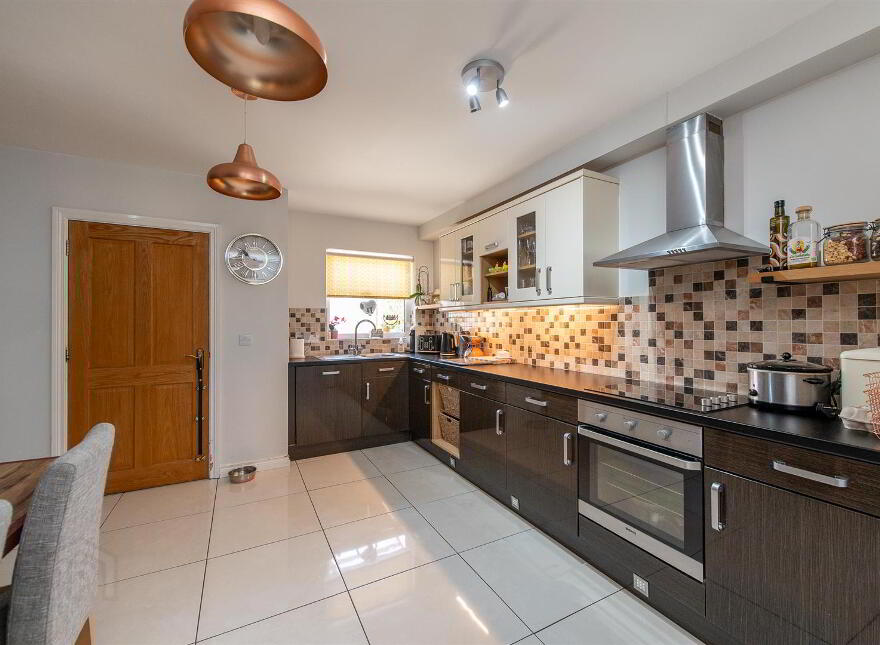 6 Manse Walk, Main Street, Seaforde, BT30 8TN