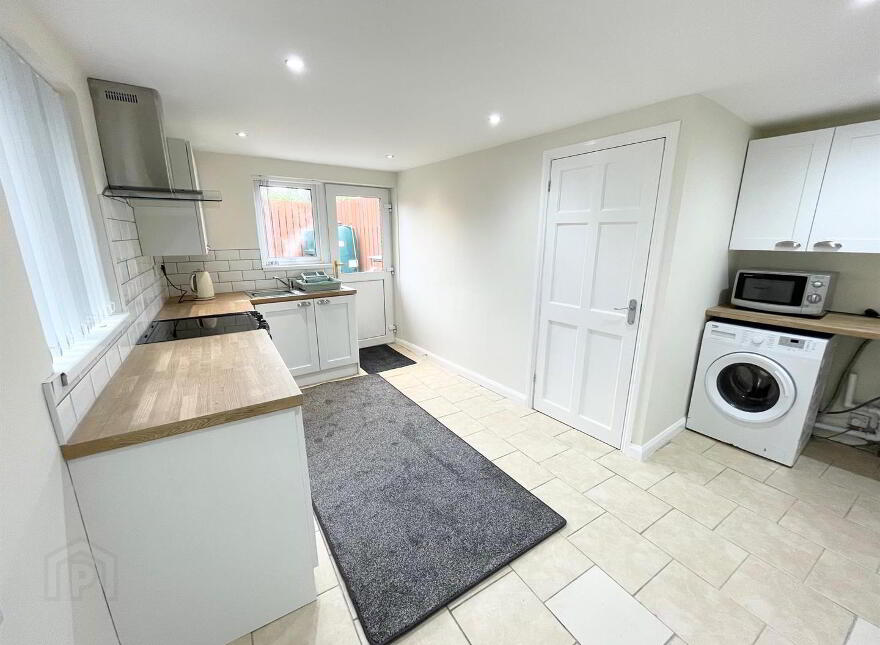 5 High Street, Ballyhalbert, BT22 1BL