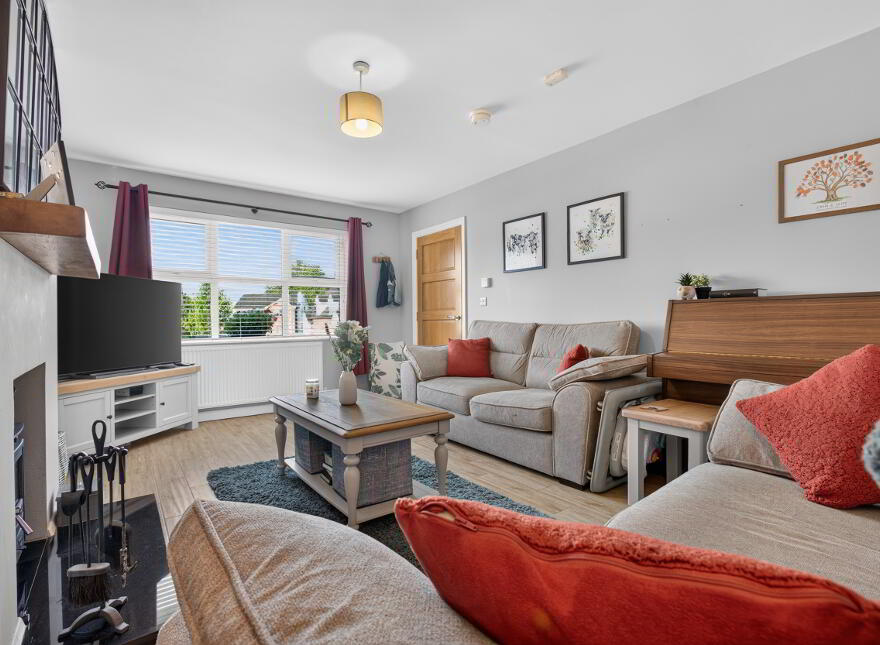 73 Sandhurst Manor, Ballymena, BT42 1FG