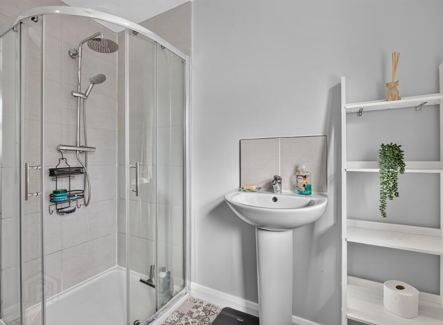 73 Sandhurst Manor, Ballymena, BT42 1FG
