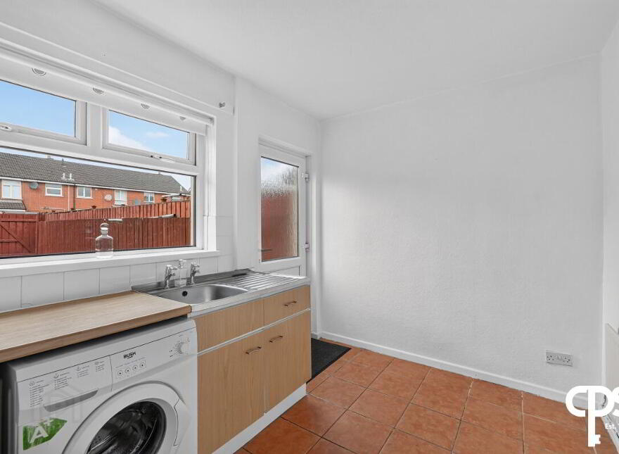 2 Chamberlain Street, Belfast, BT5 4JE