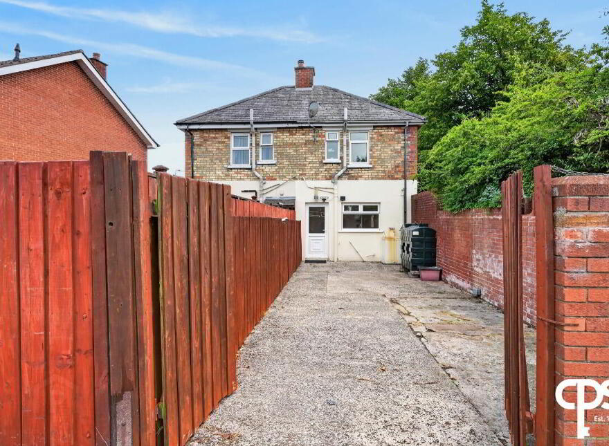 2 Chamberlain Street, Belfast, BT5 4JE