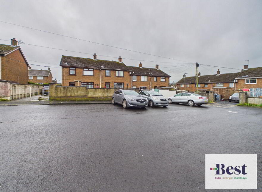 6 Garron Walk, Larne, BT40 2AU