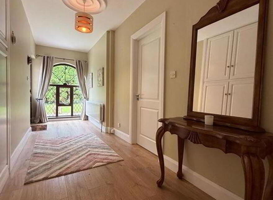 Convent Road, Ballaghaderreen, F45DK19