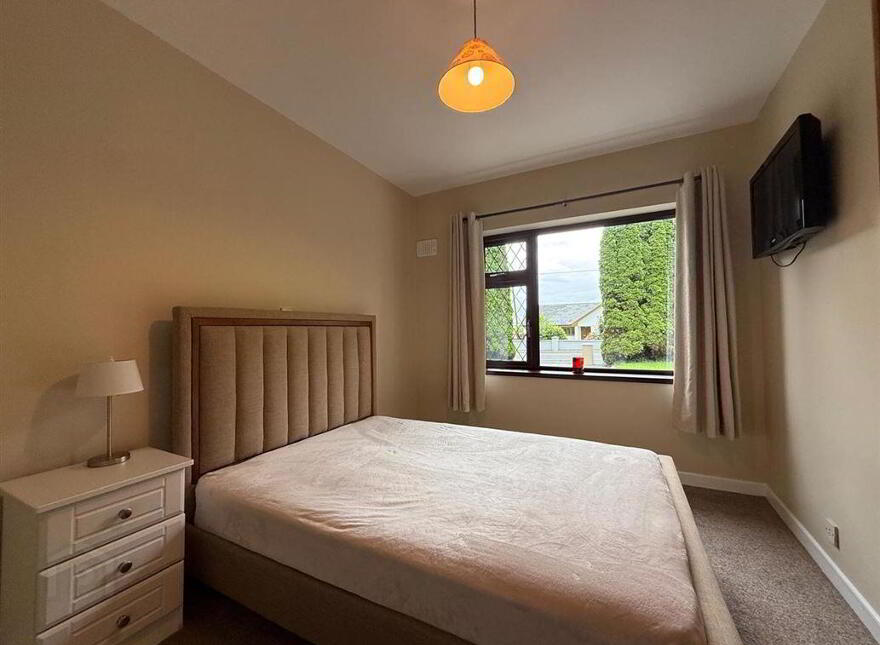 Convent Road, Ballaghaderreen, F45DK19