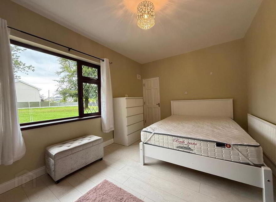 Convent Road, Ballaghaderreen, F45DK19