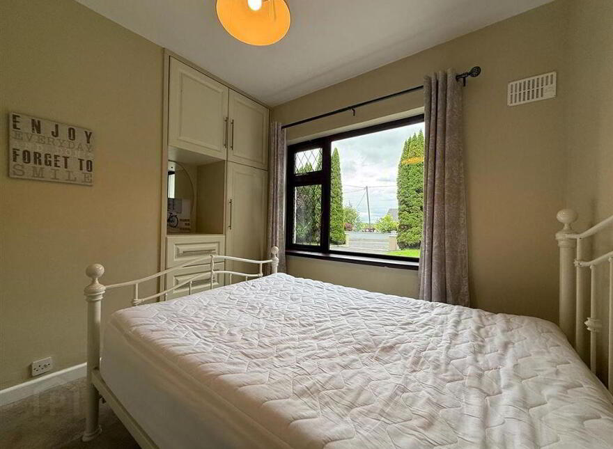 Convent Road, Ballaghaderreen, F45DK19