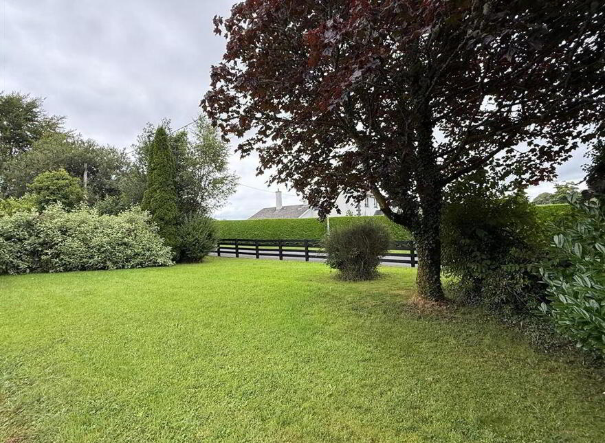 Convent Road, Ballaghaderreen, F45DK19