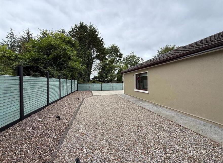 Convent Road, Ballaghaderreen, F45DK19