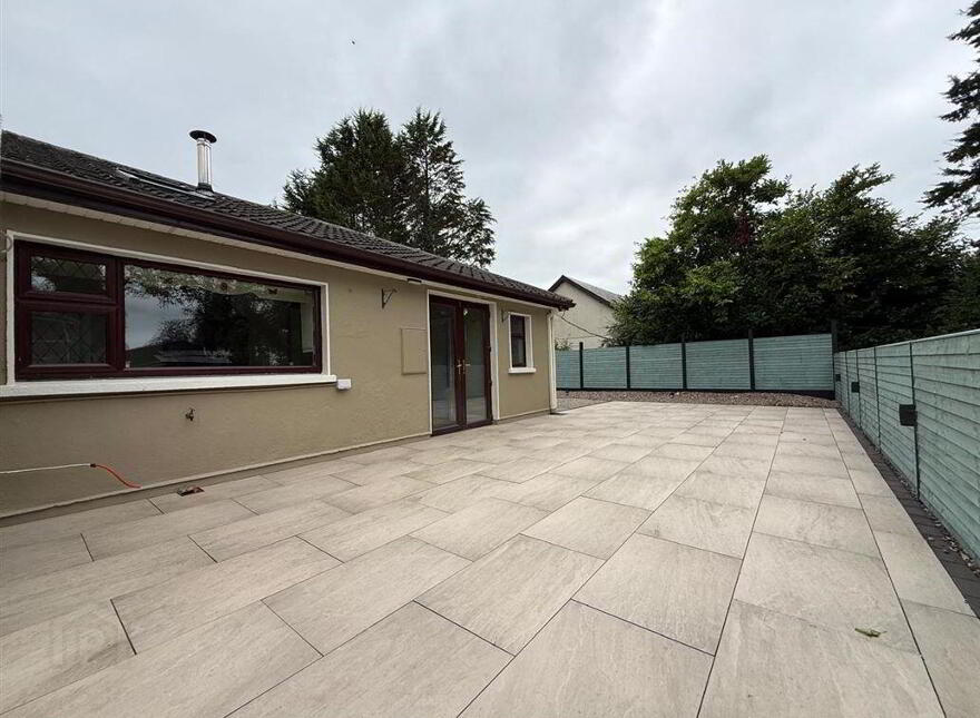 Convent Road, Ballaghaderreen, F45DK19