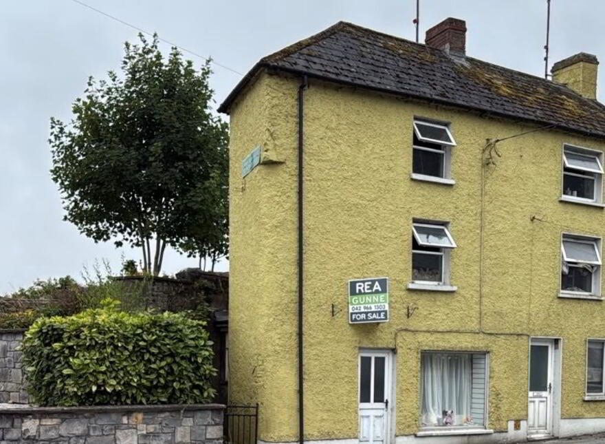 No. 1 St Patrick's Street, Ballybay, A75A371 photo