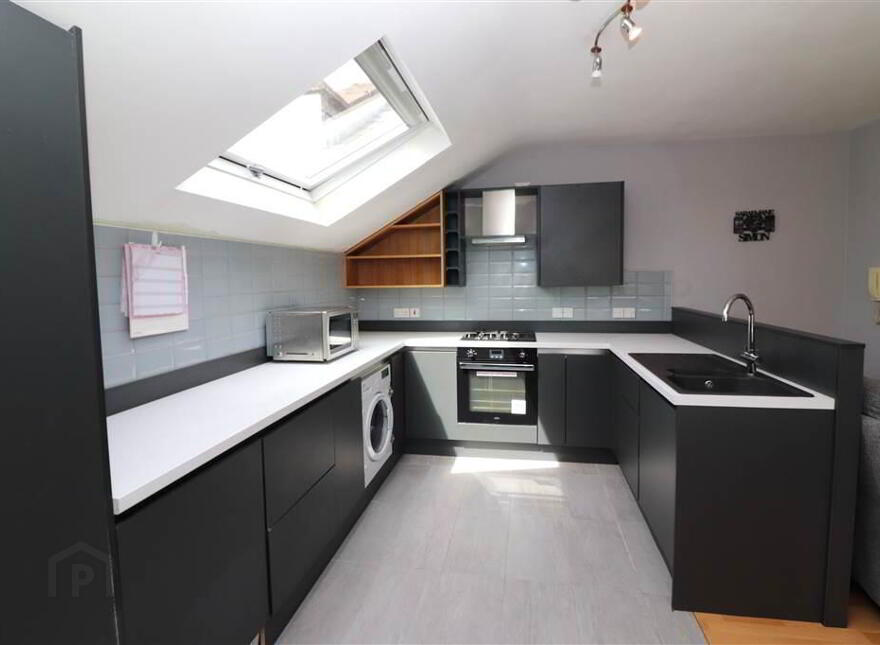 5 Glenmore Place, Lambeg Road, Lisburn, BT27 4QT
