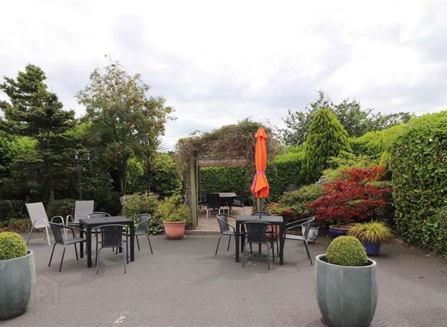 5 Glenmore Place, Lambeg Road, Lisburn, BT27 4QT
