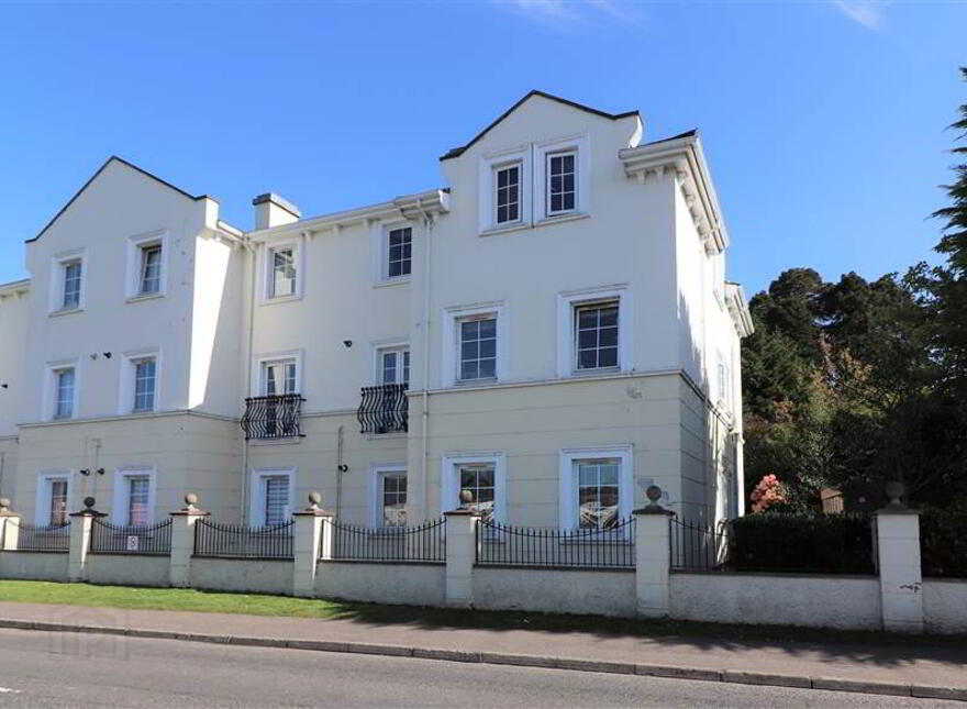 5 Glenmore Place, Lambeg Road, Lisburn, BT27 4QT