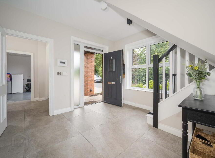 7B Mornington, Belfast, BT7 3JS