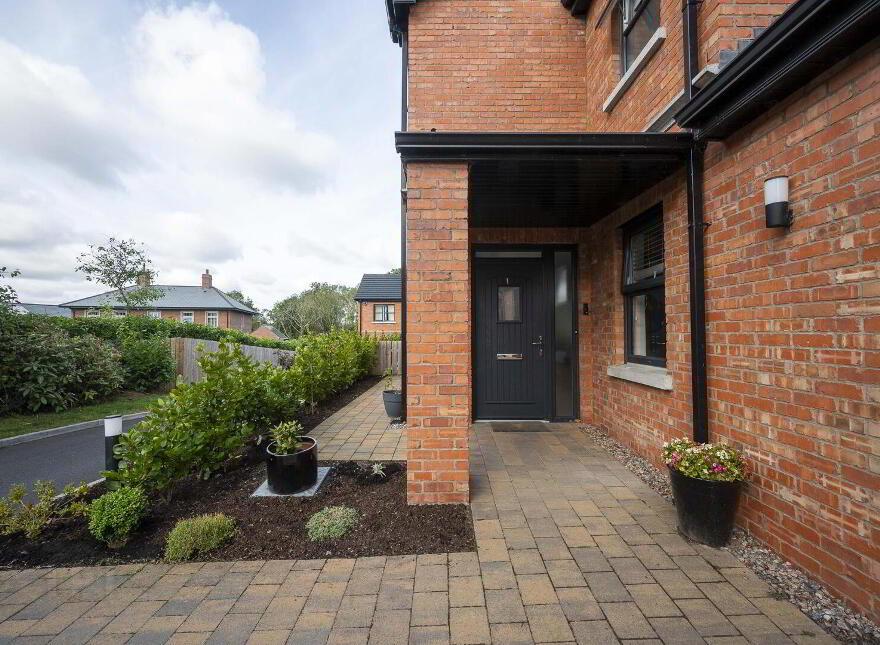 7B Mornington, Belfast, BT7 3JS